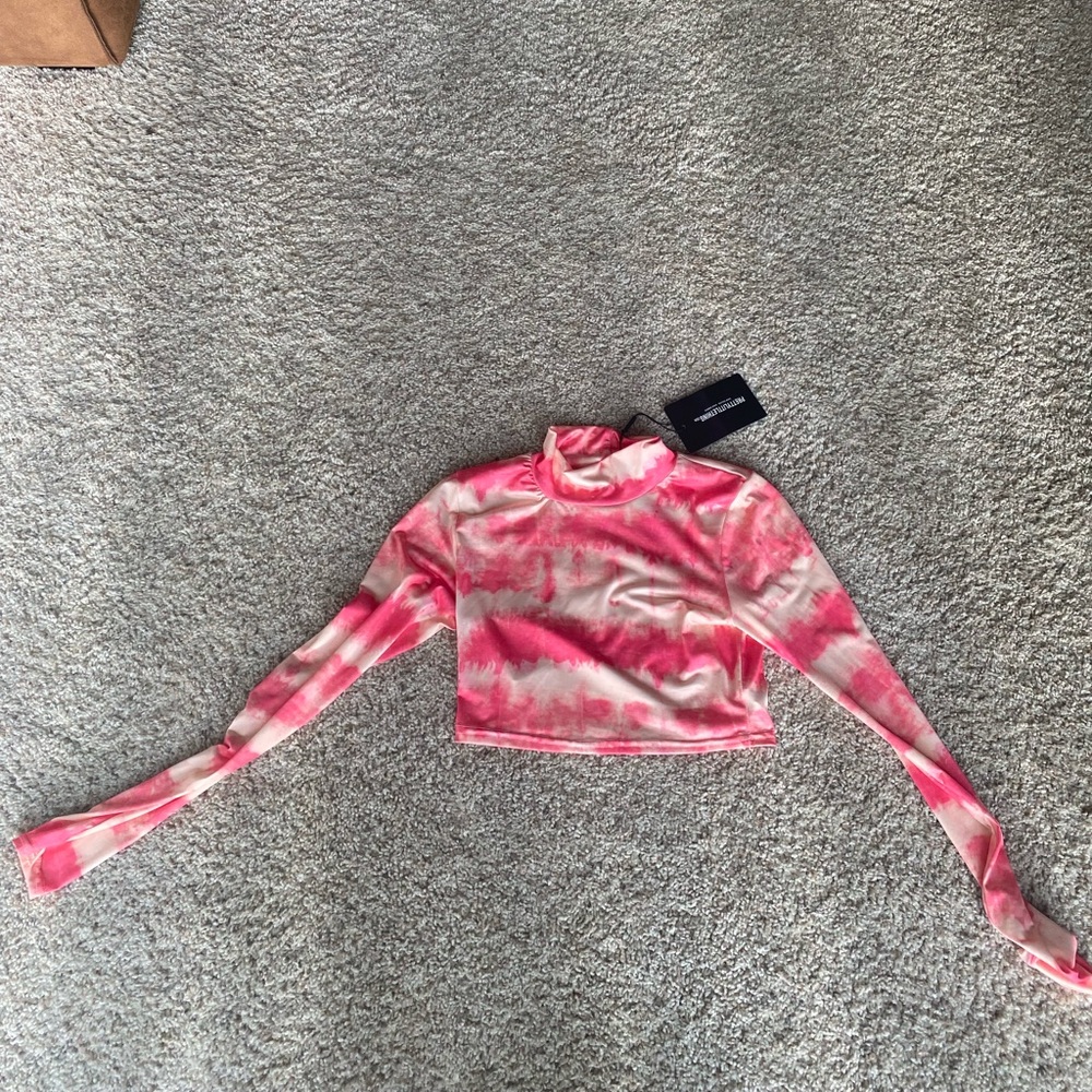 Pink crop tie dye shirt